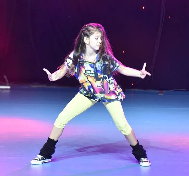 Sophie Martin performing